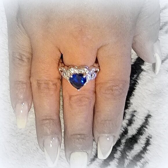 Heart for Jerusalem Deep Sapphire Blue Cz 18K White Gold Plated Cocktail Ring 10 - Picture 2 of 7